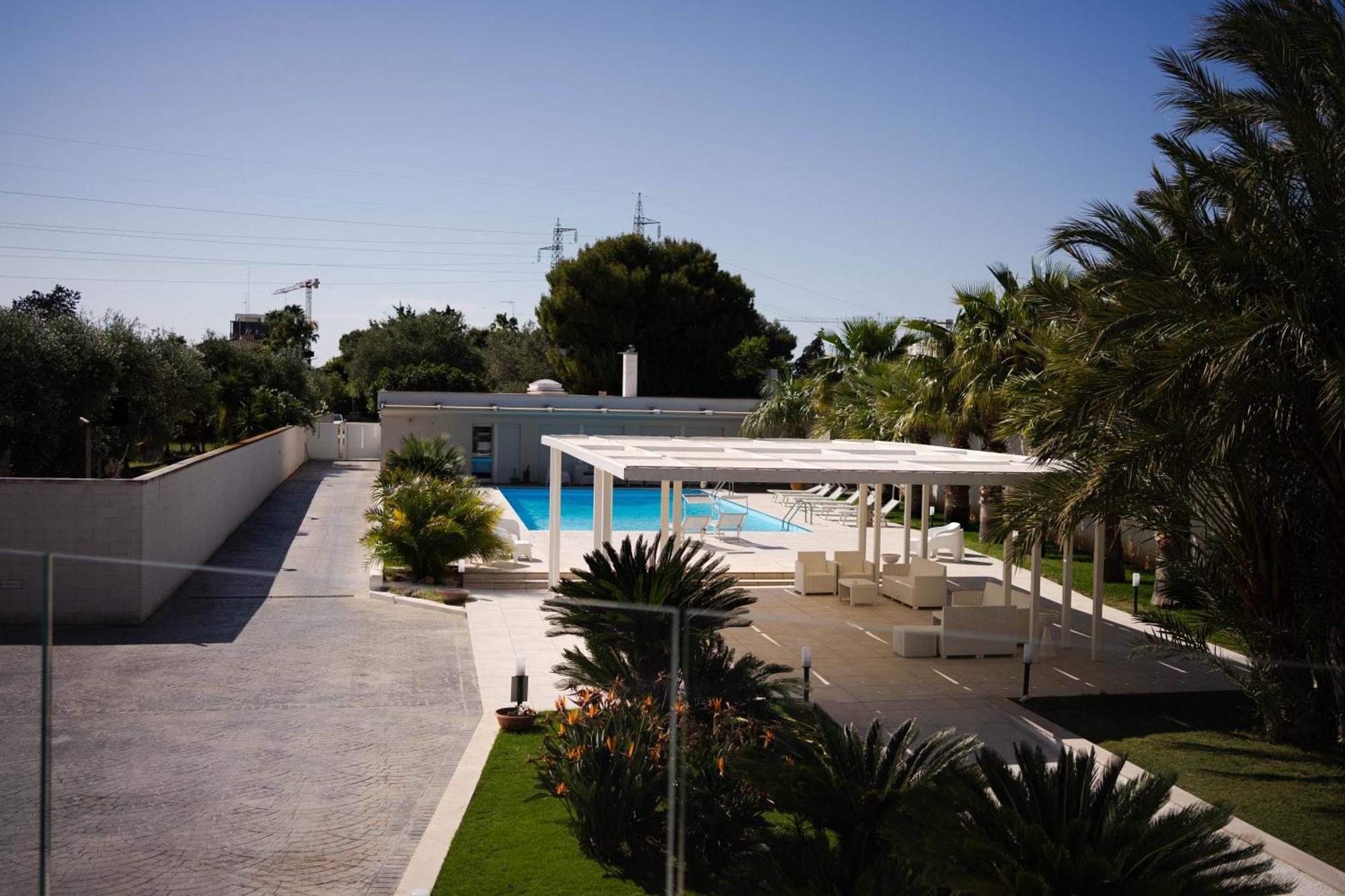 Villa Erada Bari Bagian luar foto