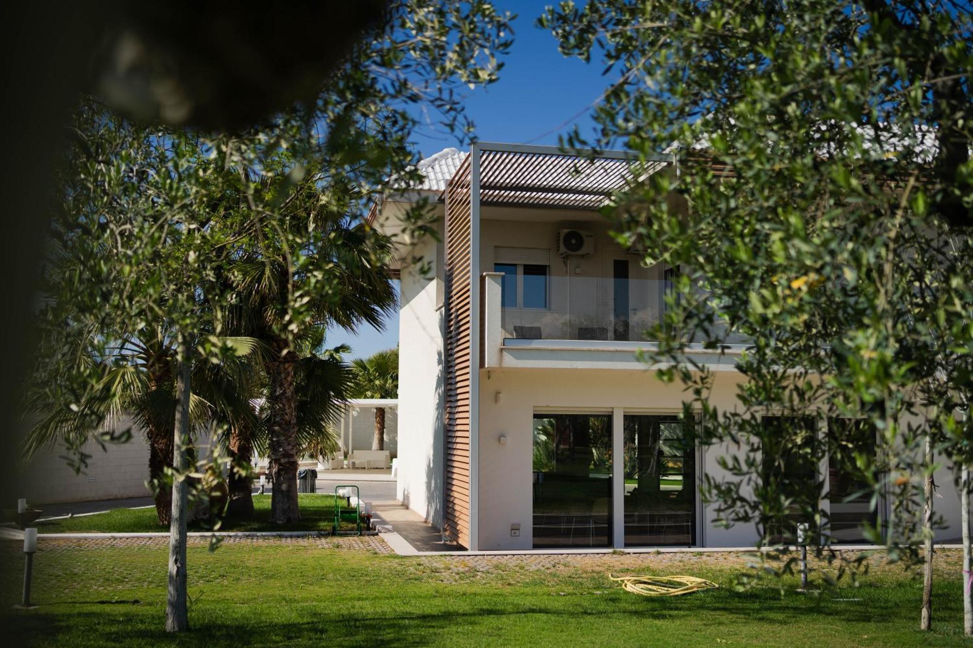 Villa Erada Bari Bagian luar foto
